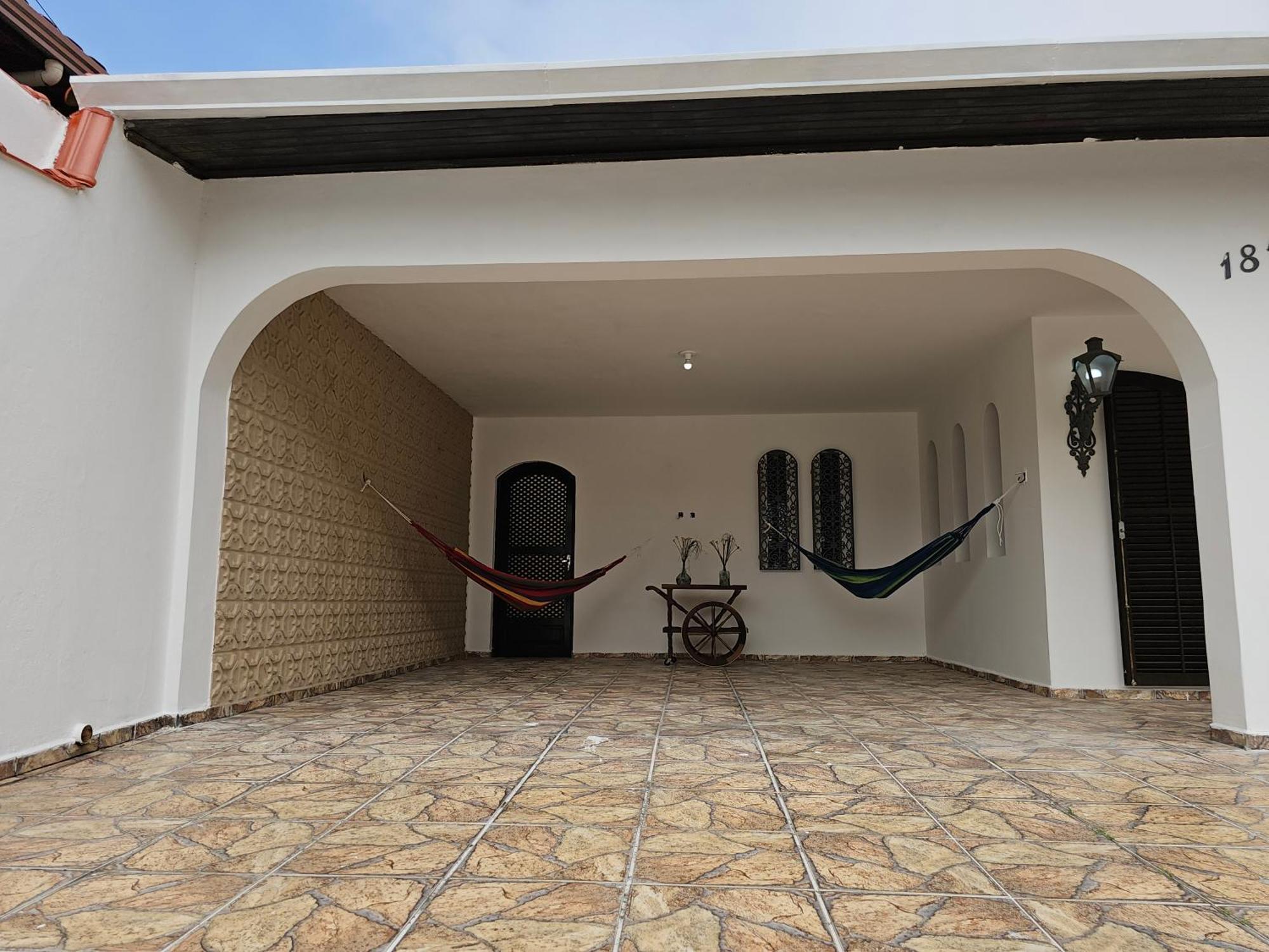 Casa Maravilhosa E Ampla Pe Na Areia Com Piscina, Area Gourmet Com Churrasqueira Em Deck Coberto Frente A Piscina, 4 Quartos Confortaveis E Espacosos, Sendo 2 Suites, Cozinha Americana E Sala De Jantar, Ampla Garagem Para 6 Carros - Mercado Na Rua Da Прая-Гранді Екстер'єр фото